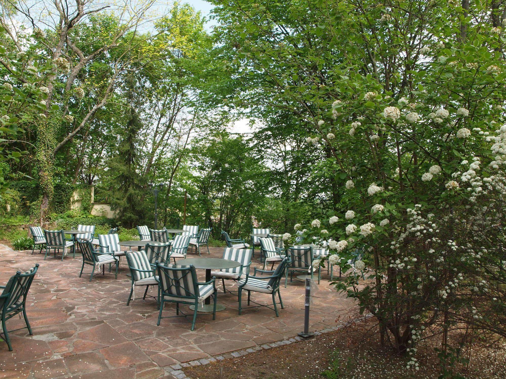 Hotel & Restaurant Bellevue Schmoelln Экстерьер фото