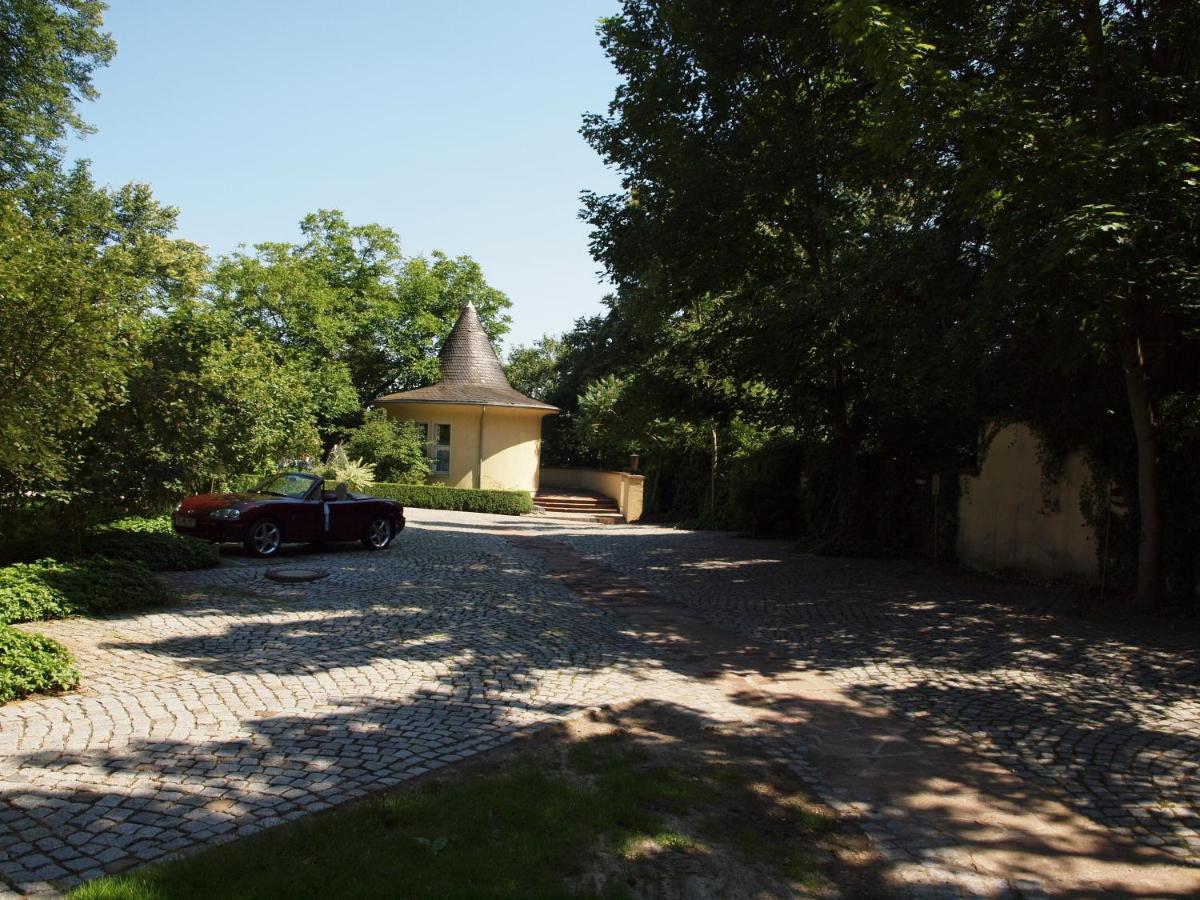 Hotel & Restaurant Bellevue Schmoelln Экстерьер фото